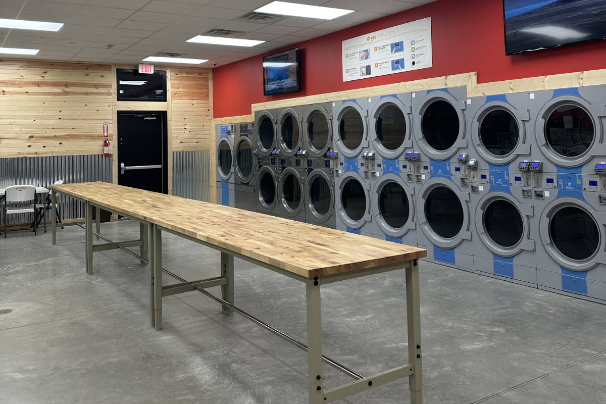 Wash Barn Dryers And Clean Folding Tables 1200X800