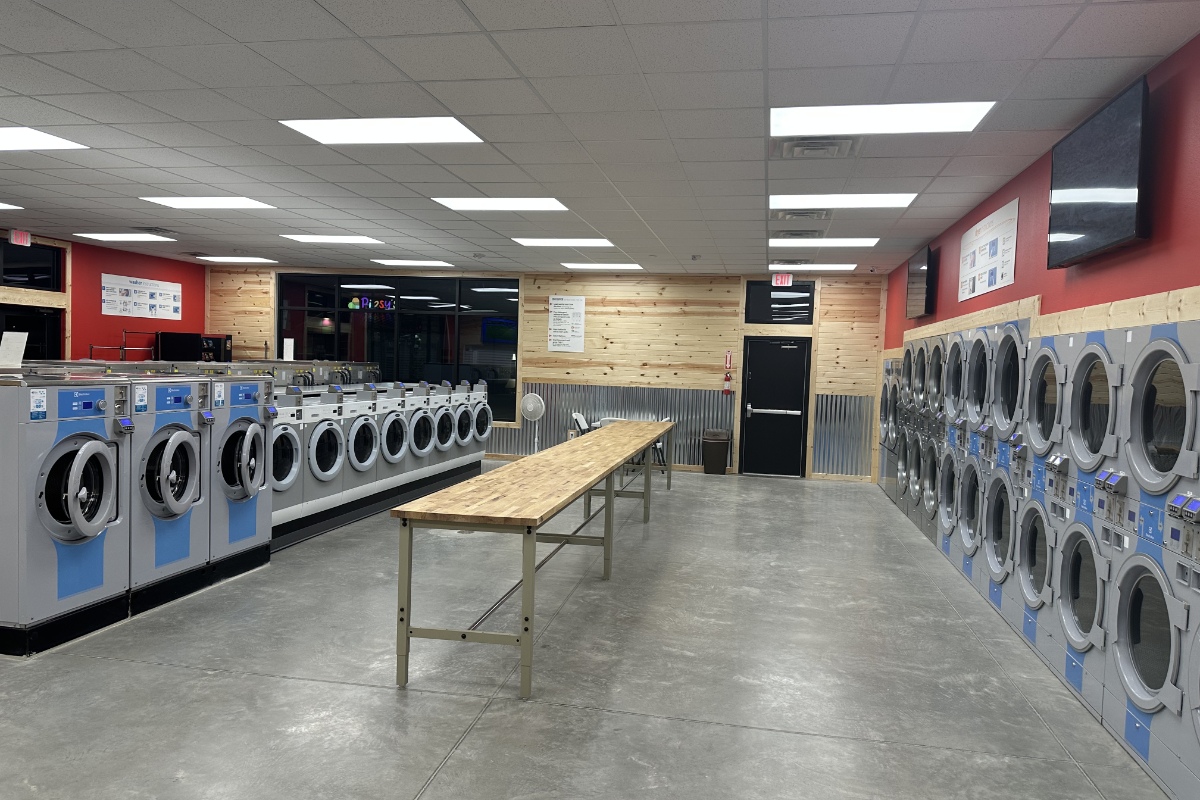 Wash Barn Spacious Laundromat Interior 1200X800